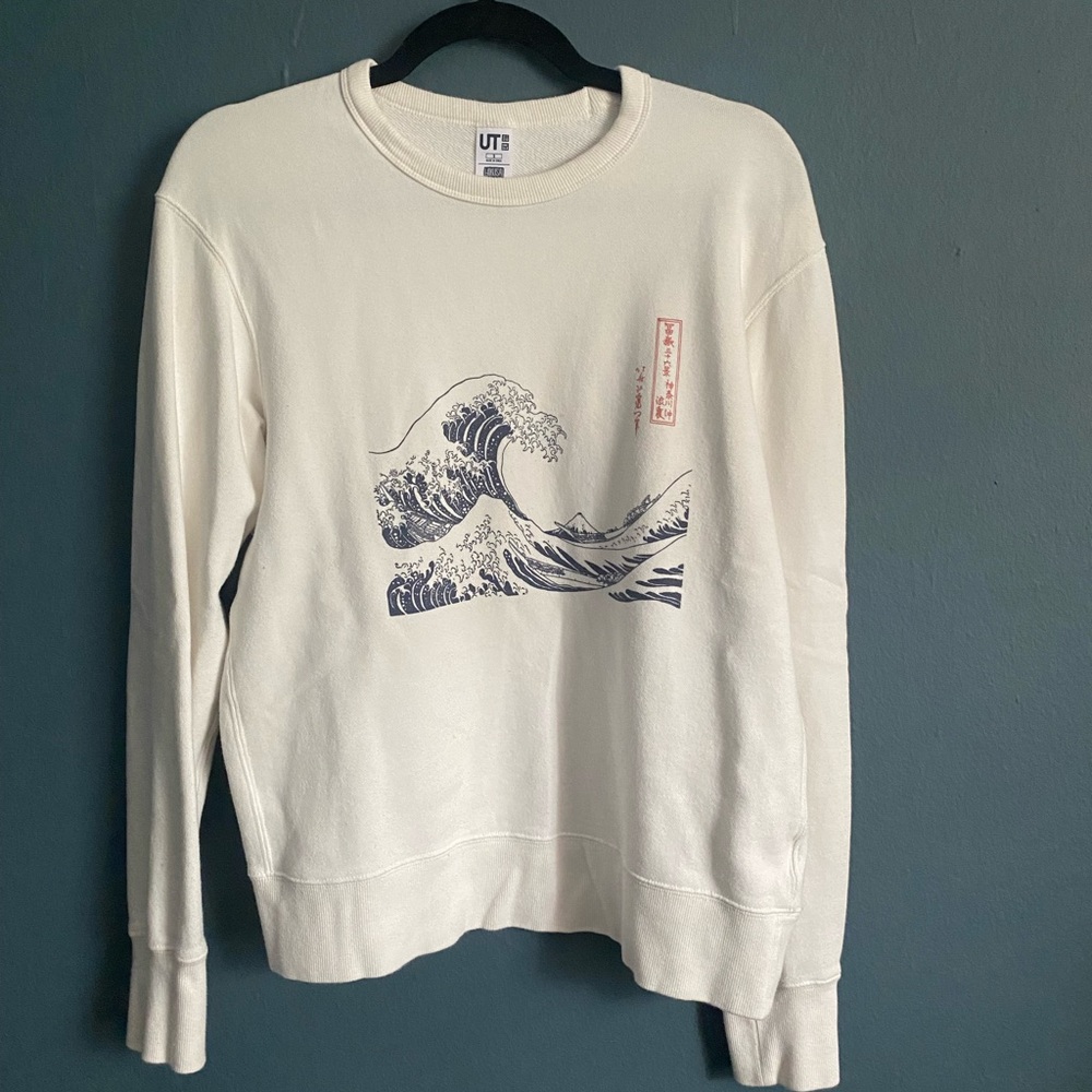 Uniqlo Unisex Japanese Style Graphic Crewneck (Great Wave)